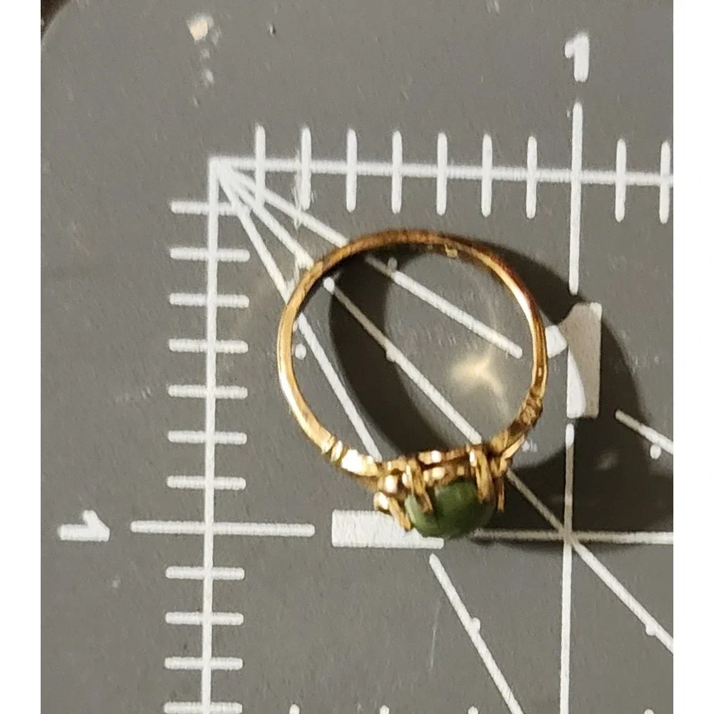 Vintage 10K Gold Filled Green  Cabochon Scalloped Floral Ring Size 5.25 3g - Picture 7 of 9